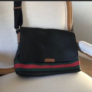 Gucci messenger bag